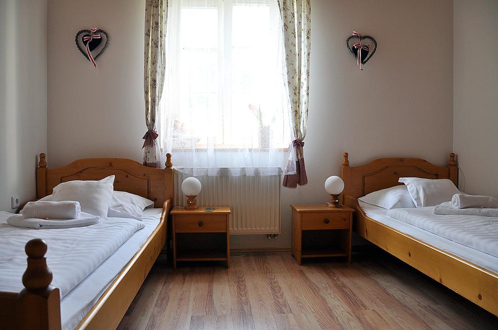 Penzion Diana Teplice nad Becvou Bagian luar foto